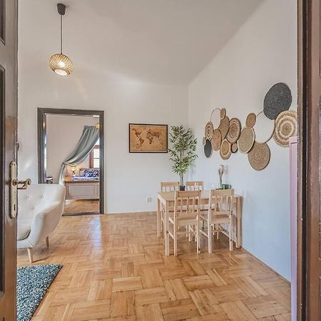 Carolina'S Romantic Apartment Hradec Králové Kültér fotó