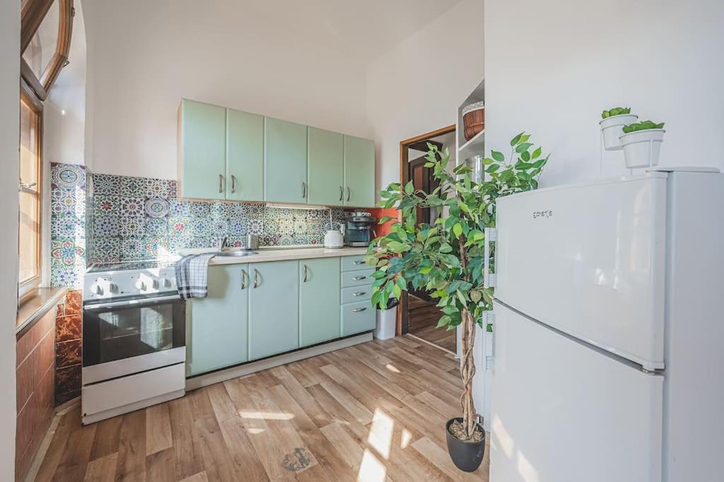 Carolina'S Romantic Apartment Hradec Králové Kültér fotó
