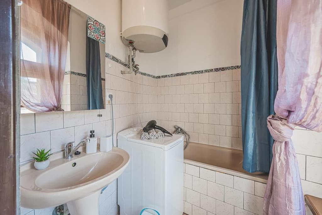 Carolina'S Romantic Apartment Hradec Králové Kültér fotó